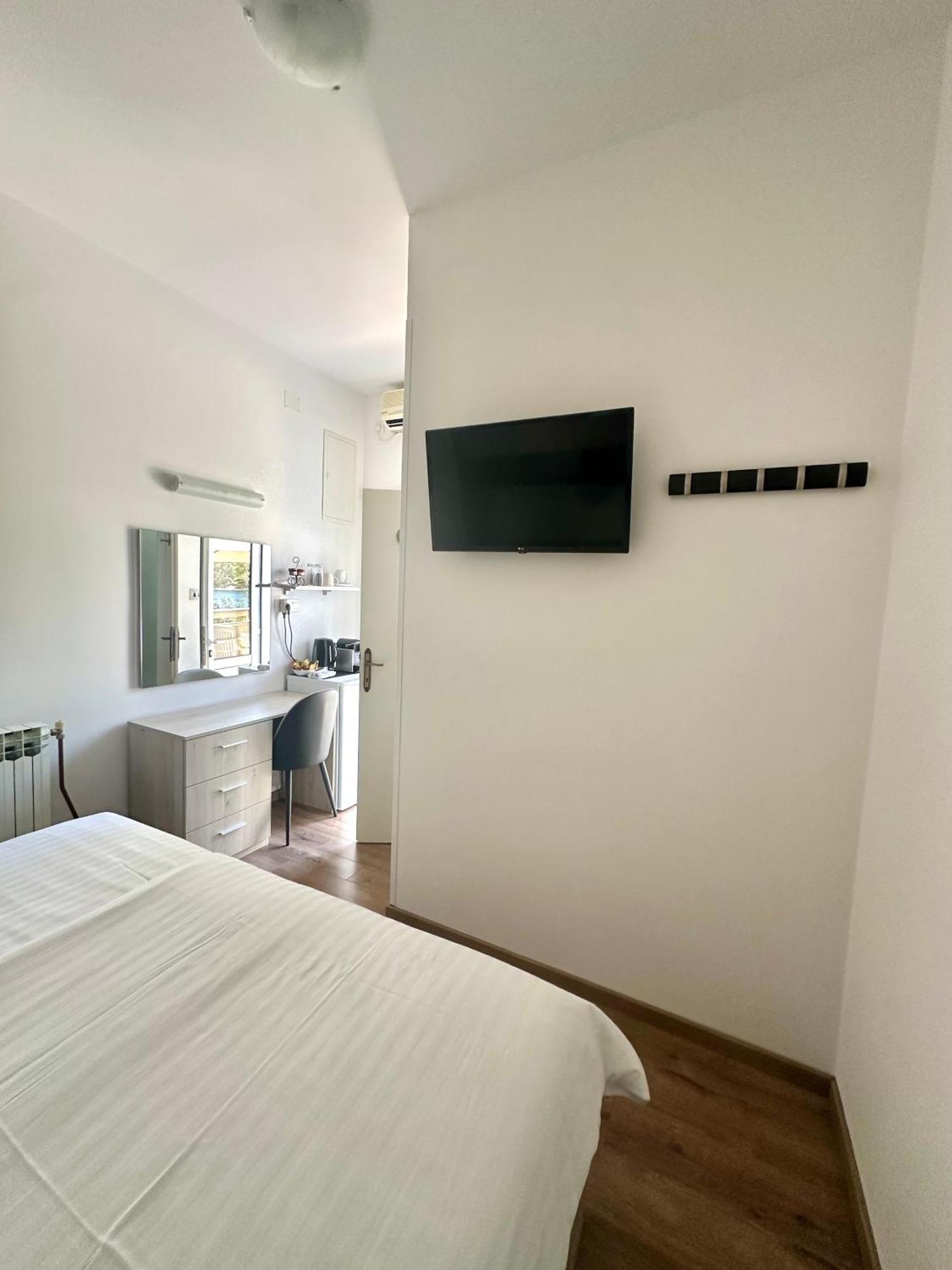 Sea View Room Macolic Palit Buitenkant foto